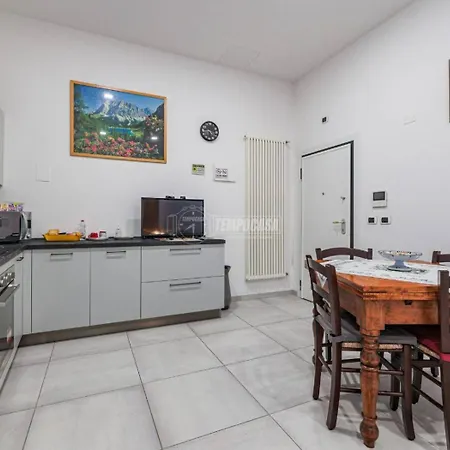 Tizy House - Ammobiliato Imola